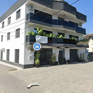 Muric Apartman 9 Apartment