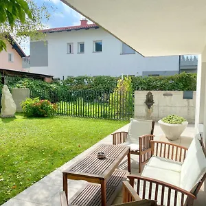 Valetier Apartment